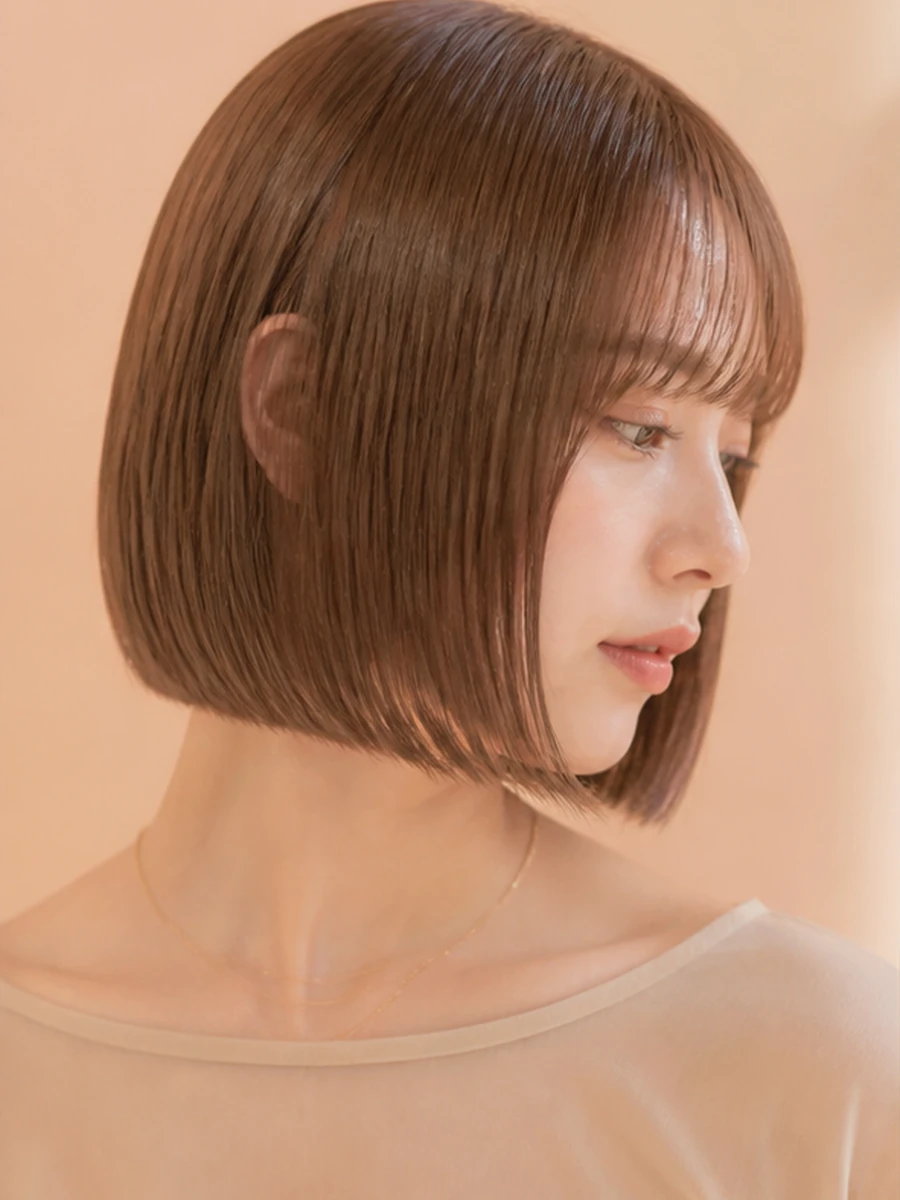 韓国ヘア風前髪ぱっつんボブ