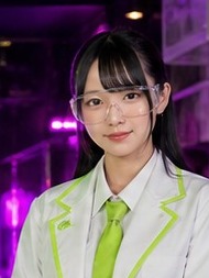 研究員 アオイ